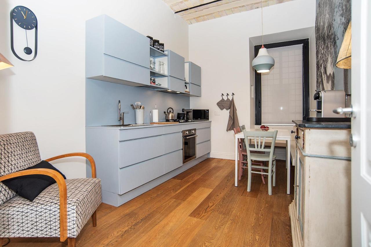 Likeyourhome, 80 Sq M Luxury Apartment With Jacuzzi, In Trastevere District ローマ エクステリア 写真
